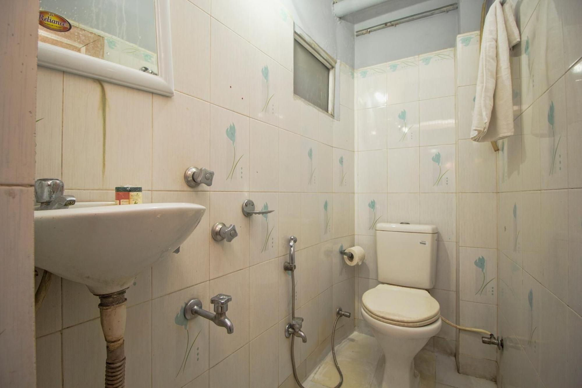Hotel O Golden Moments Siliguri Εξωτερικό φωτογραφία