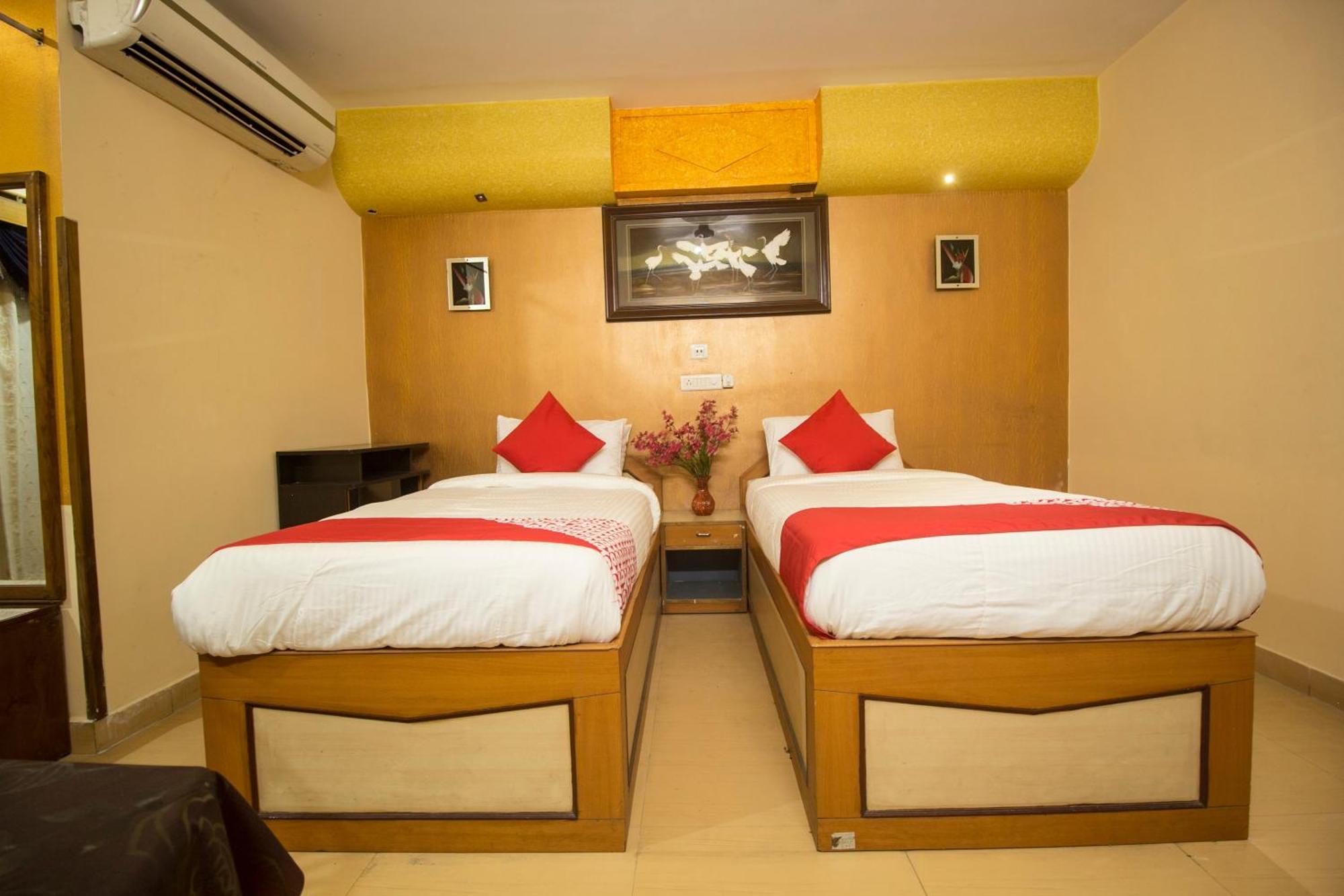 Hotel O Golden Moments Siliguri Εξωτερικό φωτογραφία