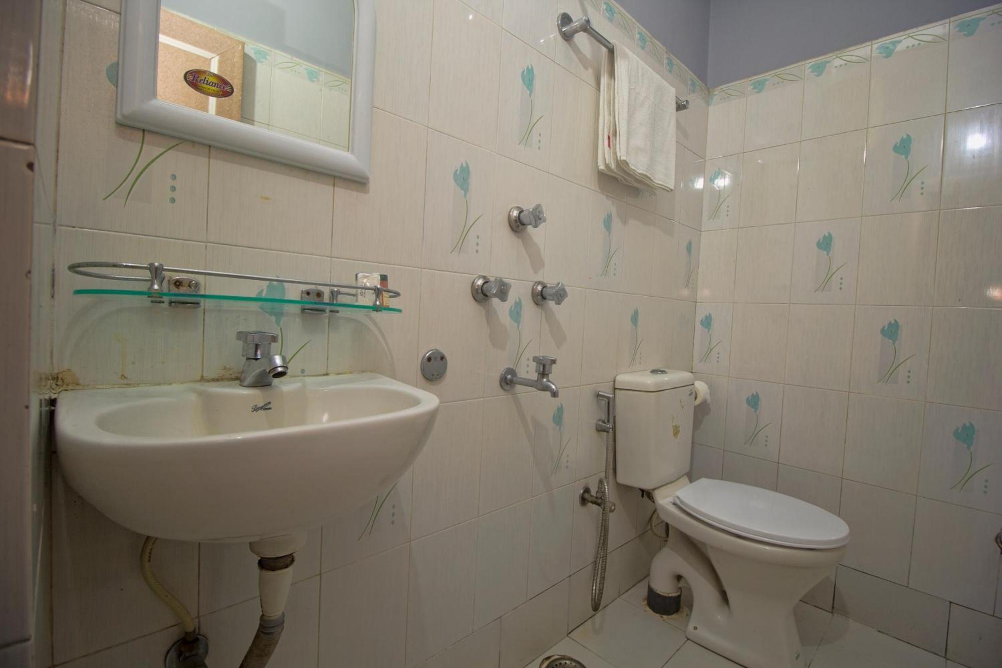 Hotel O Golden Moments Siliguri Εξωτερικό φωτογραφία