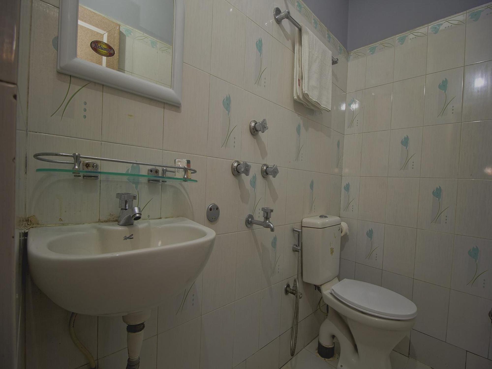 Hotel O Golden Moments Siliguri Εξωτερικό φωτογραφία